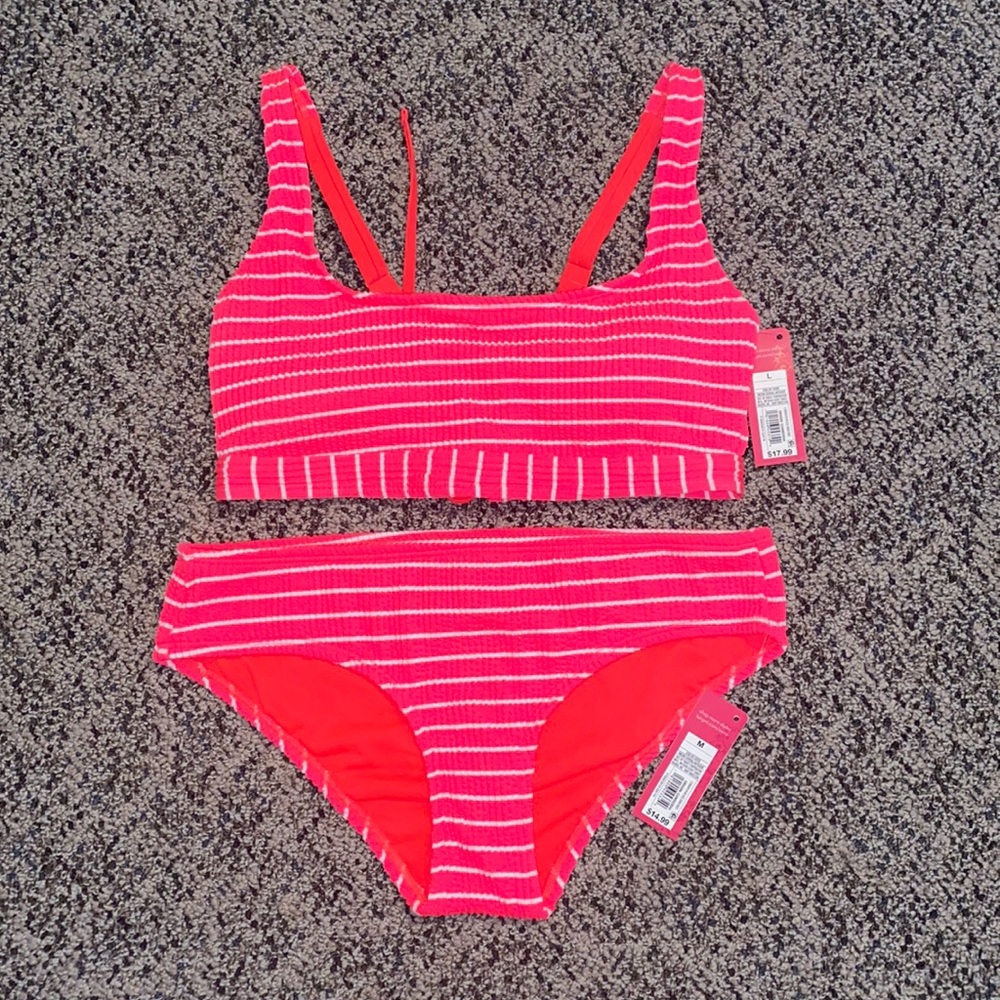 bikini/swimsuit